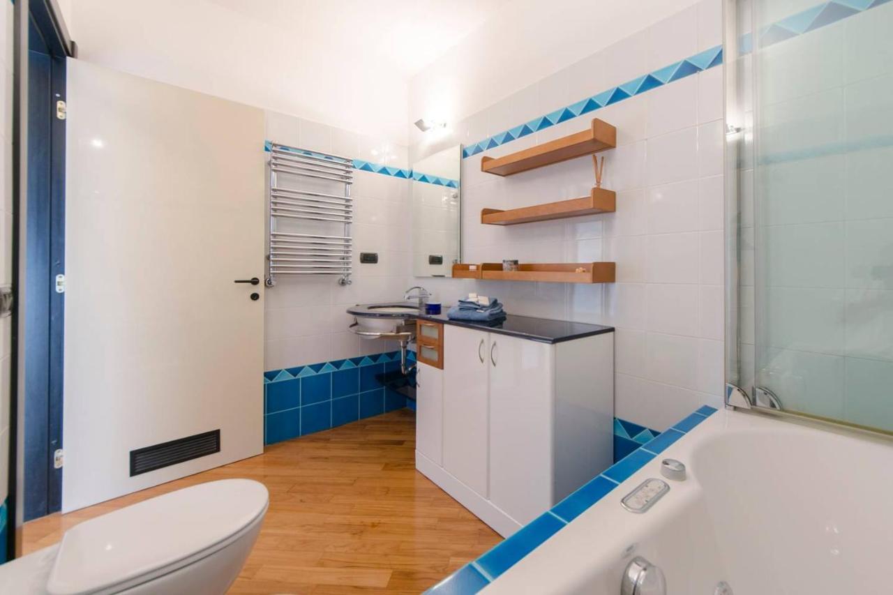 Joivy Exclusive Seaview Flat For 4, In Central Genoa公寓 外观 照片